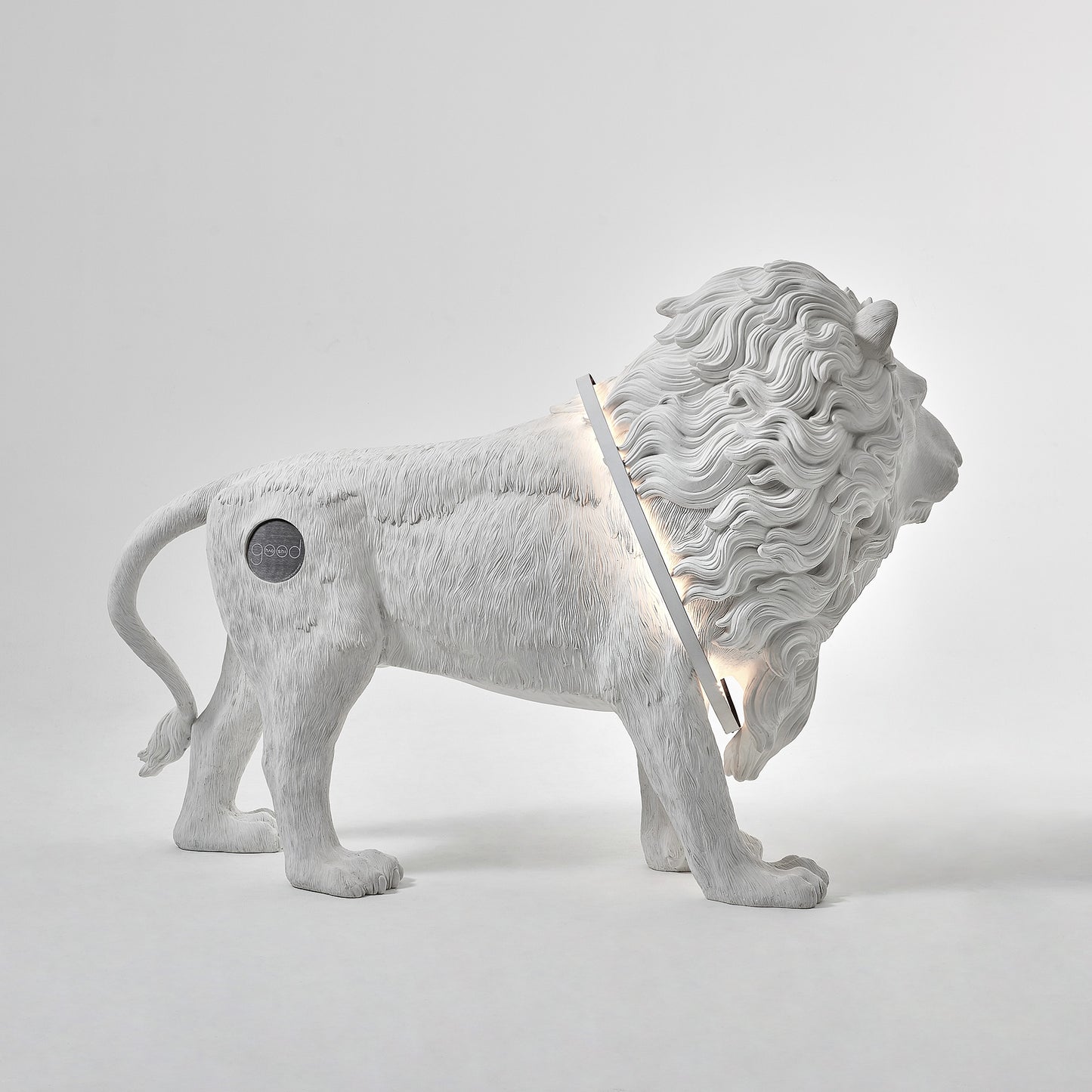 Lion X LAMP